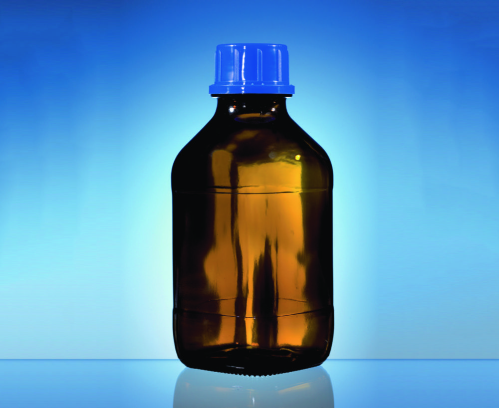 Fles 100 ml bruin glas, vierk.  m.PP dop (GL32H) en schenkring